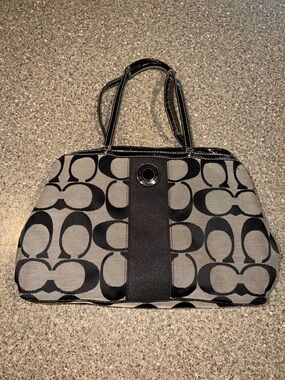Y2k Coach Gray and Black Signature Stripe Shoulder Bag